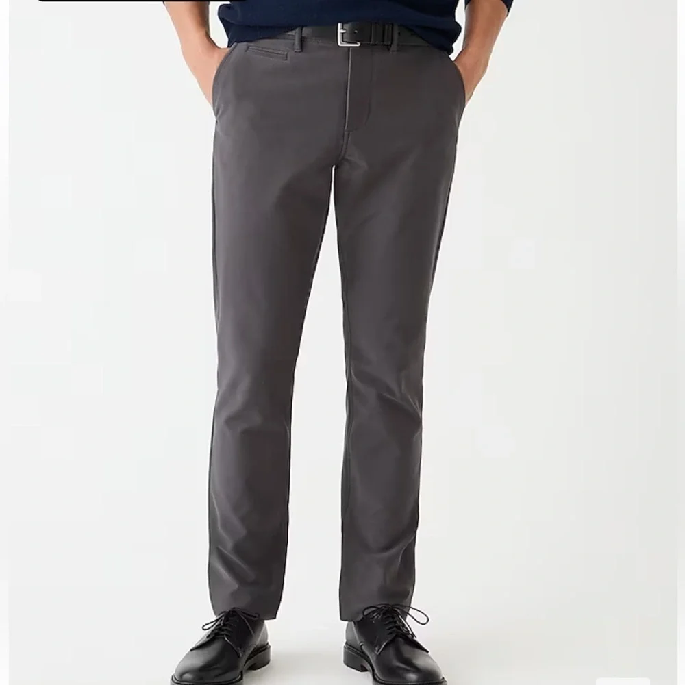 J crew carbon grey 770™ Straight-fit midweight tech pant